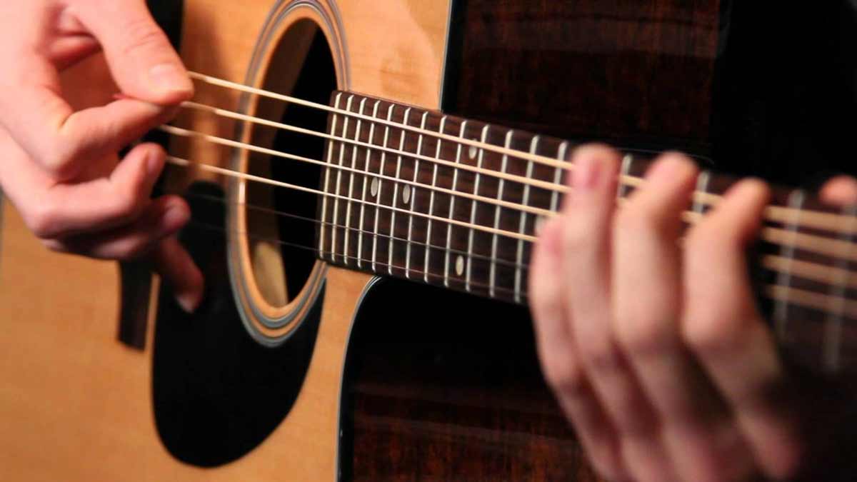 Dạy Học Đàn Guitar Tại Nhà 2